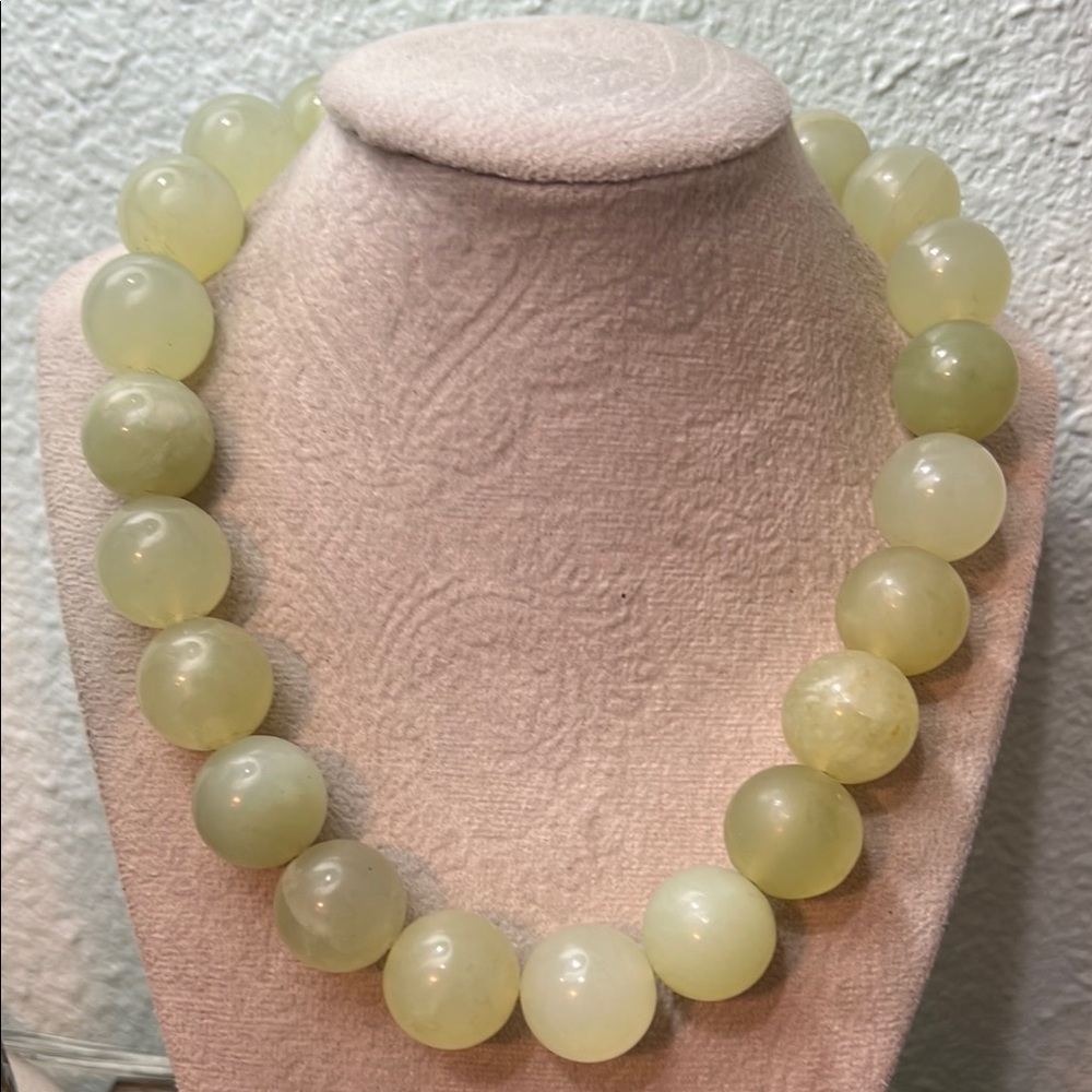 Chunky Jadeite Beaded Necklace